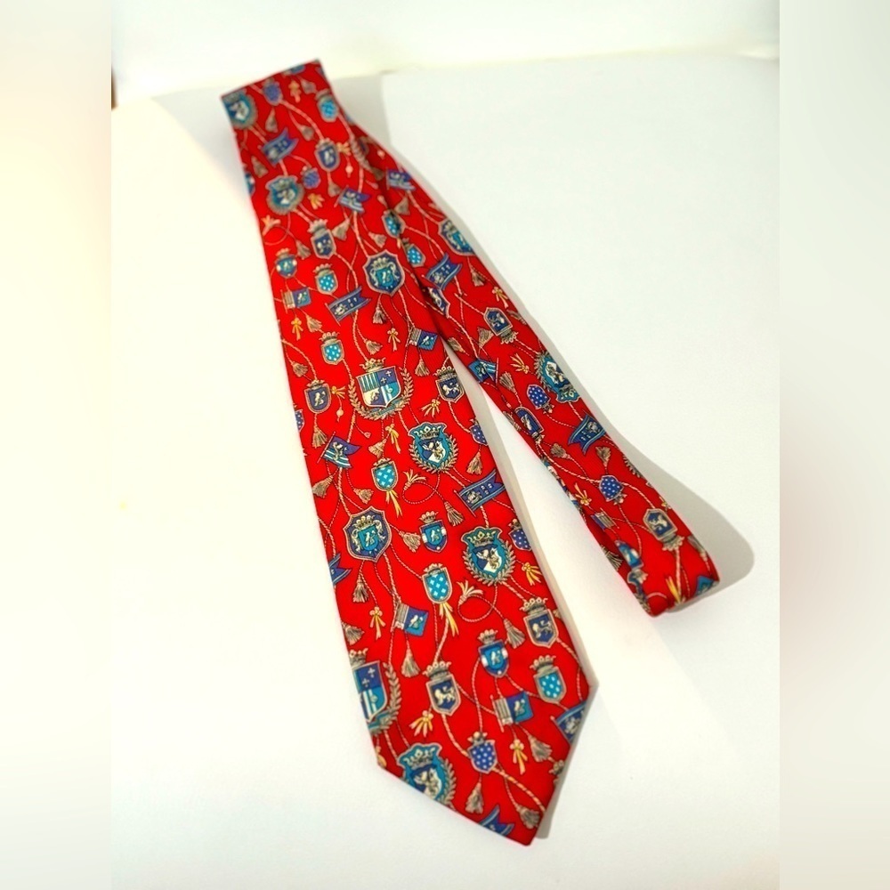 Nina Ricci red silk tie